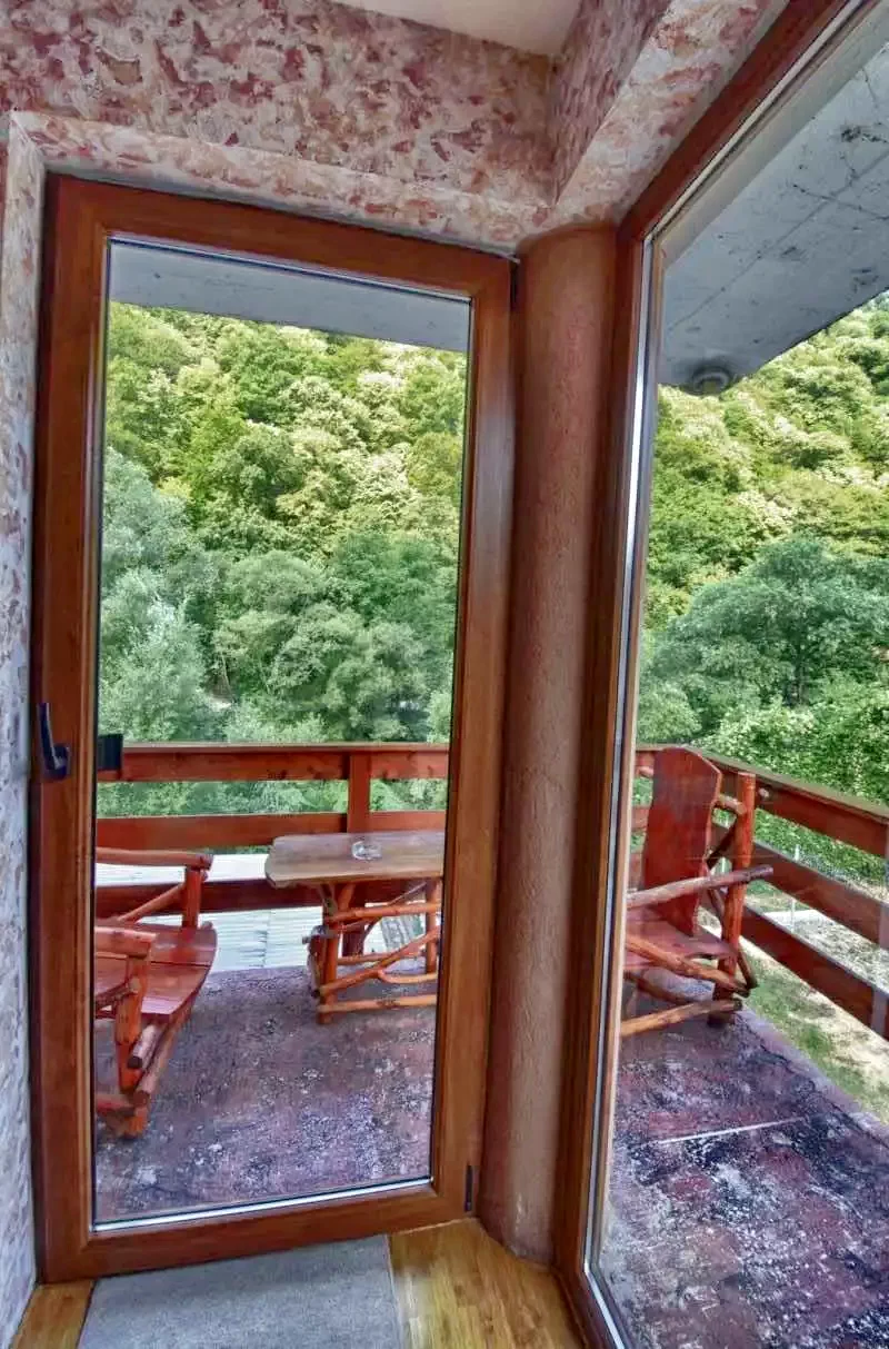 Băile Herculane Cazare | Motel (K0894-23) Imaginea poate fi supusă drepturilor de autor. Se recomandă contactarea titularului drepturilor.