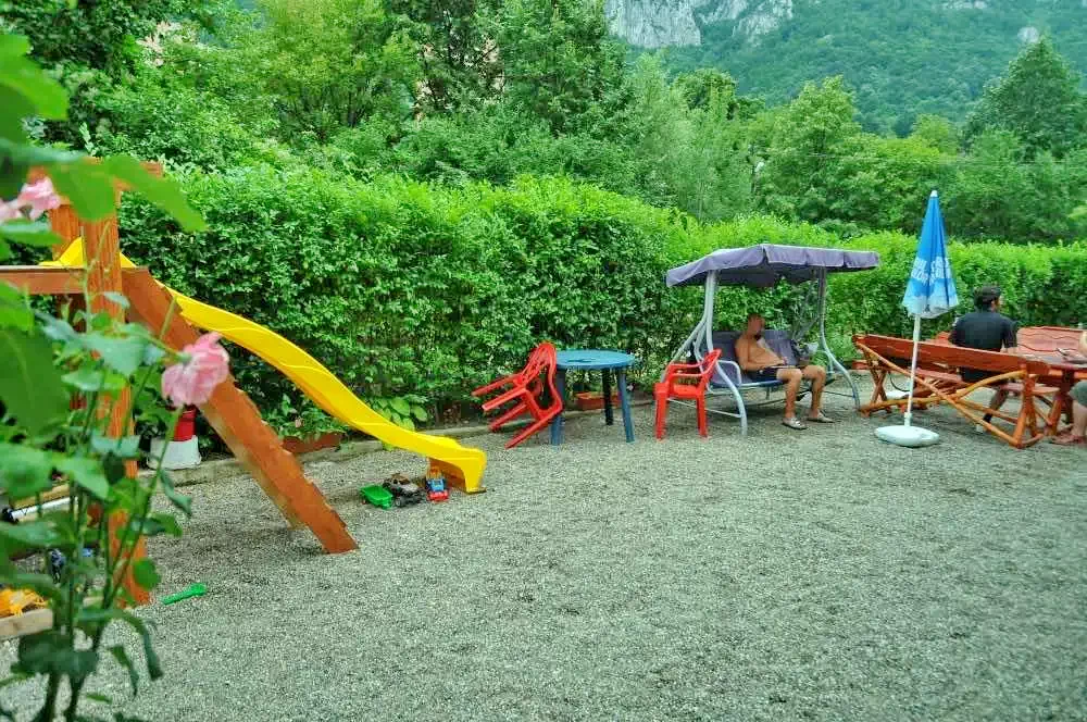 Herkulesfürdő Szállás | Motel (K0894-25) A kép szerzői jogvédelem alatt állhat. Javasolt a kapcsolatfelvétel a jog tulajdonossal.