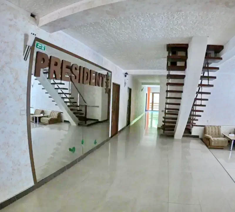 Băile Herculane Cazare | Motel (K0894-30) Imaginea poate fi supusă drepturilor de autor. Se recomandă contactarea titularului drepturilor.