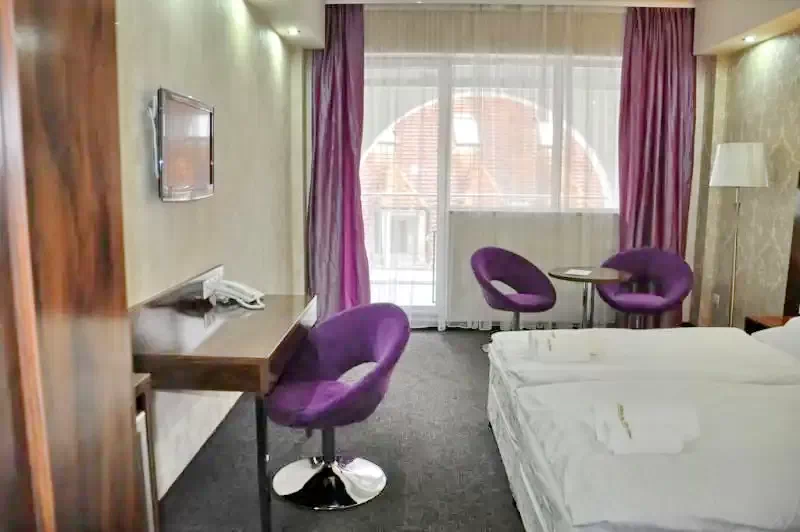 Mișcolț Cazare | Pensiune turistică (K0551-22) Imaginea poate fi supusă drepturilor de autor. Se recomandă contactarea titularului drepturilor.