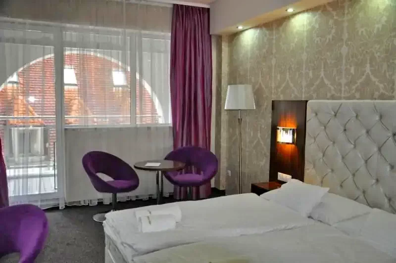 Mișcolț Cazare | Hotel*** (K0551-25) Imaginea poate fi supusă drepturilor de autor. Se recomandă contactarea titularului drepturilor.