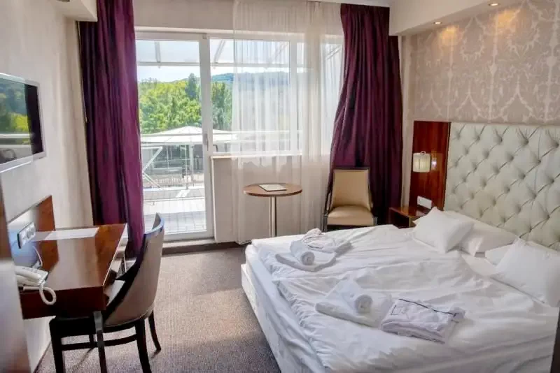 Mișcolț Cazare | Pensiune turistică (K0551-32) Imaginea poate fi supusă drepturilor de autor. Se recomandă contactarea titularului drepturilor.