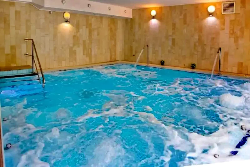 Mișcolț Cazare | Pensiune turistică (K0551-35) Imaginea poate fi supusă drepturilor de autor. Se recomandă contactarea titularului drepturilor.