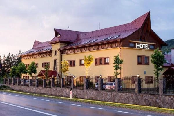Găiești Cazare | Hotel*** (K0661-14) Imaginea poate fi supusă drepturilor de autor. Se recomandă contactarea titularului drepturilor.