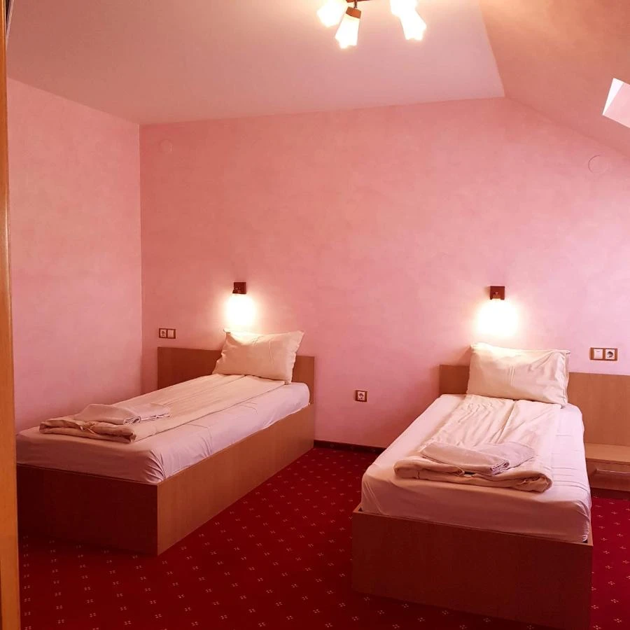 Göcs Szállás | Hotel*** (K0661-38) A kép szerzői jogvédelem alatt állhat. Javasolt a kapcsolatfelvétel a jog tulajdonossal.