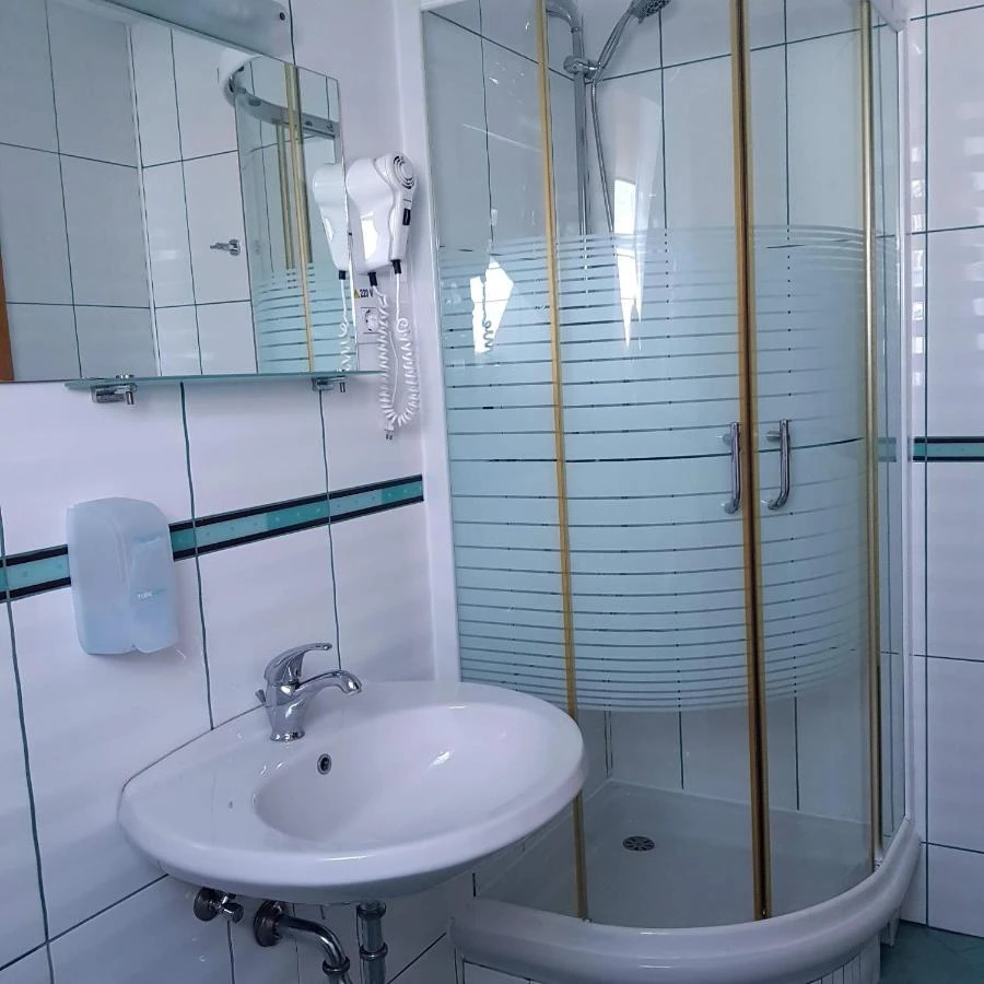 Göcs Szállás | Hotel*** (K0661-40) A kép szerzői jogvédelem alatt állhat. Javasolt a kapcsolatfelvétel a jog tulajdonossal.