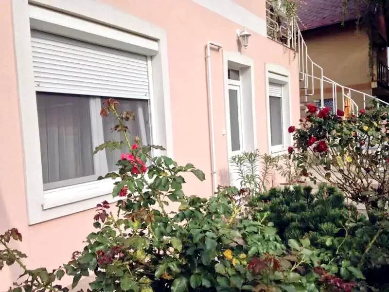 Hajdúszoboszló Szállás | Apartmanház (K0914-5) A kép szerzői jogvédelem alatt állhat. Javasolt a kapcsolatfelvétel a jog tulajdonossal.