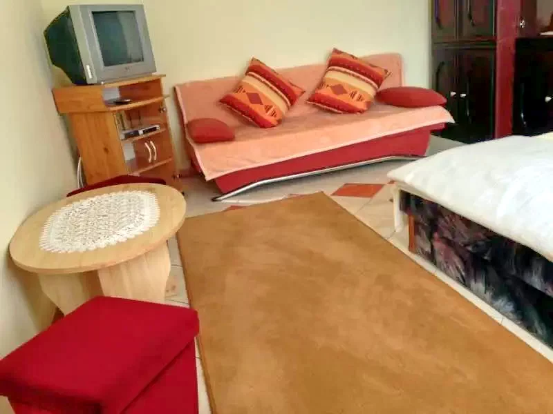 Hajdúszoboszló Szállás | Bungalow (K0914-10) A kép szerzői jogvédelem alatt állhat. Javasolt a kapcsolatfelvétel a jog tulajdonossal.