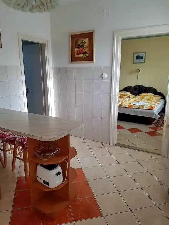  Cazare | Bungalow (K0914-30) Imaginea poate fi supusă drepturilor de autor. Se recomandă contactarea titularului drepturilor.