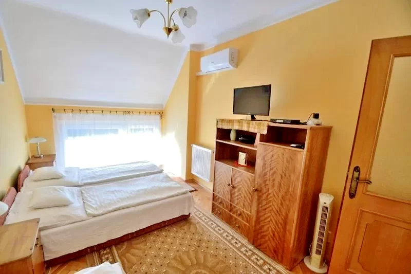  Cazare | Hotel**** (K0090-22) Imaginea poate fi supusă drepturilor de autor. Se recomandă contactarea titularului drepturilor.