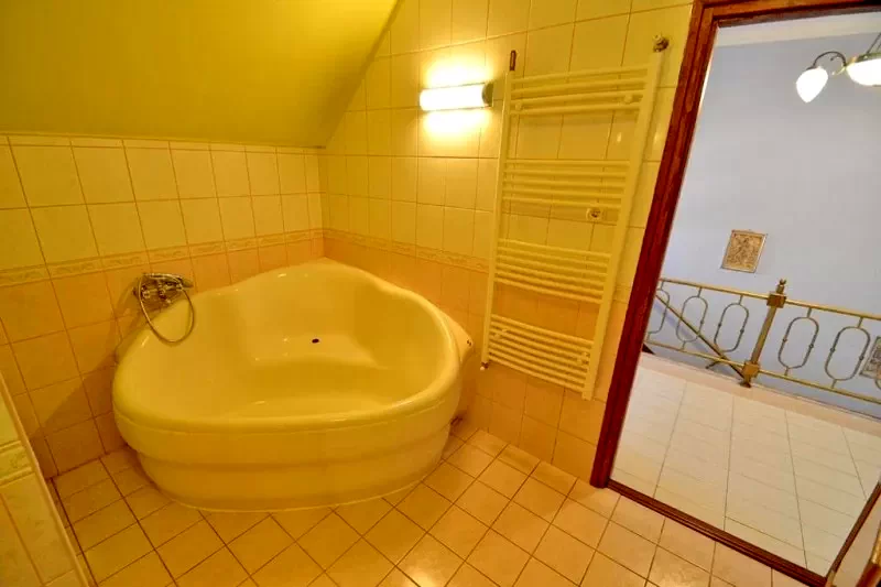  Cazare | Hotel**** (K0090-28) Imaginea poate fi supusă drepturilor de autor. Se recomandă contactarea titularului drepturilor.