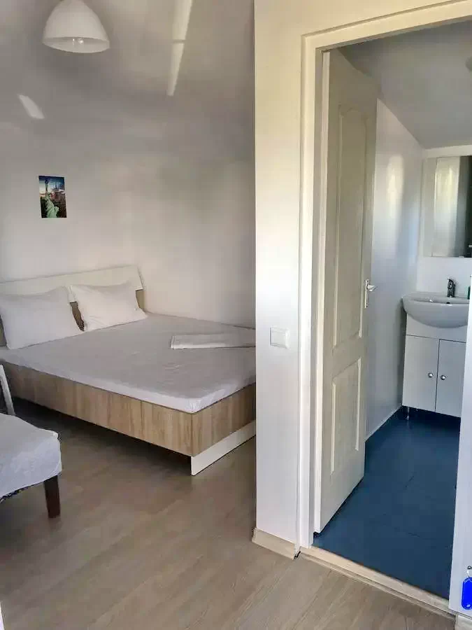 Costinești Cazare | Motel (K1338-6) Imaginea poate fi supusă drepturilor de autor. Se recomandă contactarea titularului drepturilor.