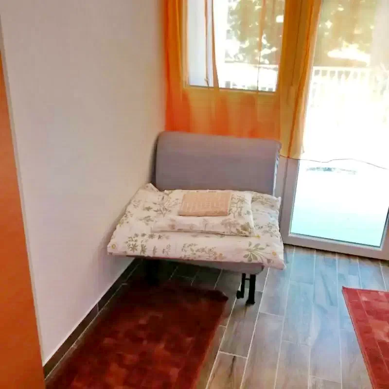 Balatonszemes Szállás | Bungalow (K1126-12) A kép szerzői jogvédelem alatt állhat. Javasolt a kapcsolatfelvétel a jog tulajdonossal.