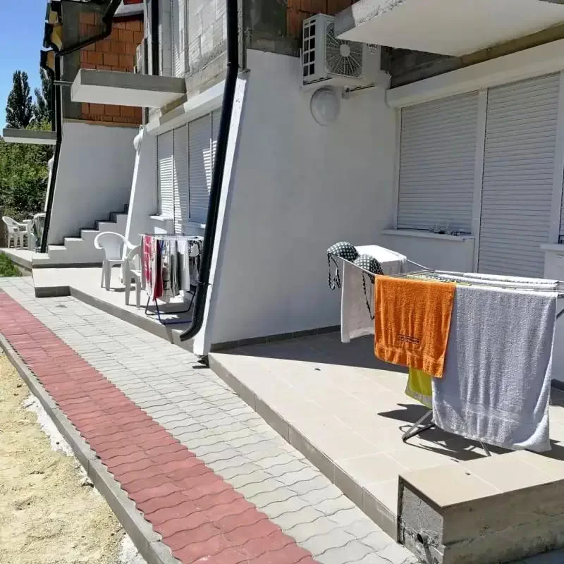 Balatonszemes Szállás | Bungalow (K1126-39) A kép szerzői jogvédelem alatt állhat. Javasolt a kapcsolatfelvétel a jog tulajdonossal.