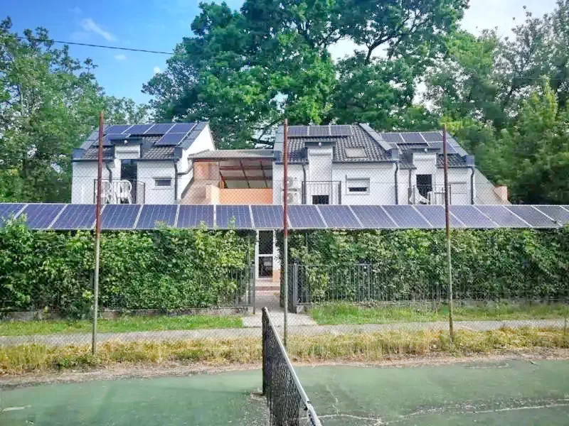 Balatonszemes Cazare | Casă de apartamente (K1126-47) Imaginea poate fi supusă drepturilor de autor. Se recomandă contactarea titularului drepturilor.