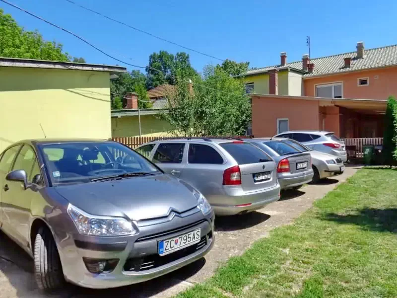 Hajdúszoboszló Szállás | Vendégház (K0200-15) A kép szerzői jogvédelem alatt állhat. Javasolt a kapcsolatfelvétel a jog tulajdonossal.