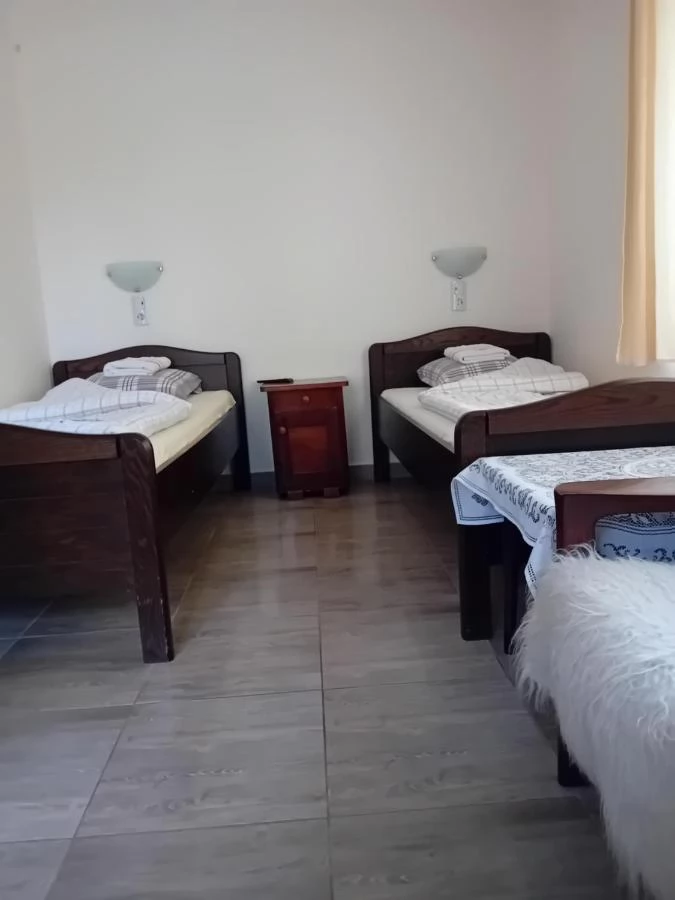Coltău Cazare | Motel (K1484-5) Imaginea poate fi supusă drepturilor de autor. Se recomandă contactarea titularului drepturilor.
