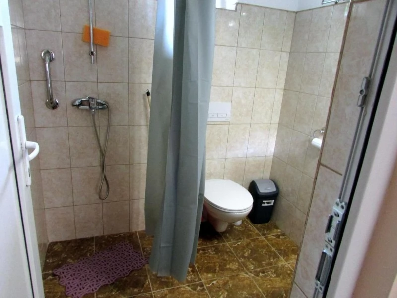 Koltó Szállás | Motel (K1484-16) A kép szerzői jogvédelem alatt állhat. Javasolt a kapcsolatfelvétel a jog tulajdonossal.