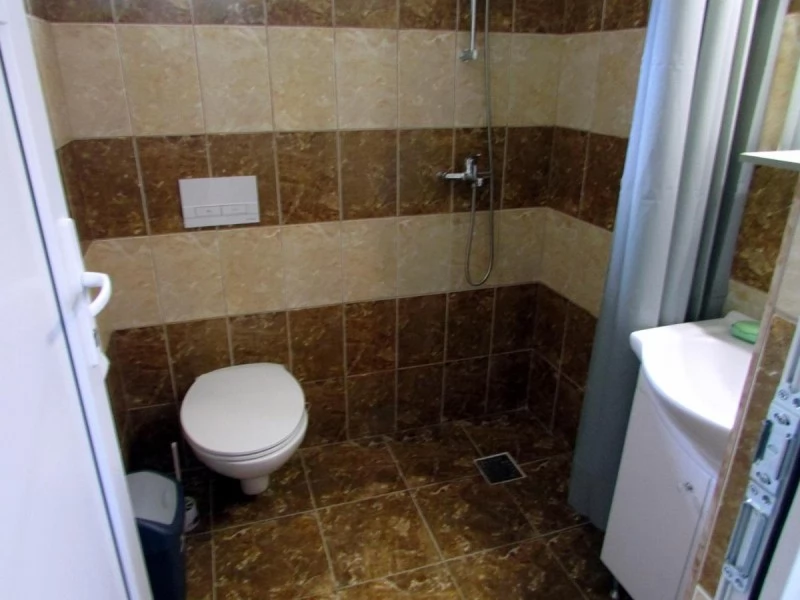 Coltău Cazare | Motel (K1484-18) Imaginea poate fi supusă drepturilor de autor. Se recomandă contactarea titularului drepturilor.