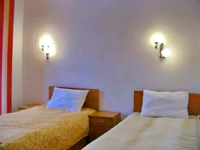 Balánbánya Szállás | Motel (K0134-11) A kép szerzői jogvédelem alatt állhat. Javasolt a kapcsolatfelvétel a jog tulajdonossal.