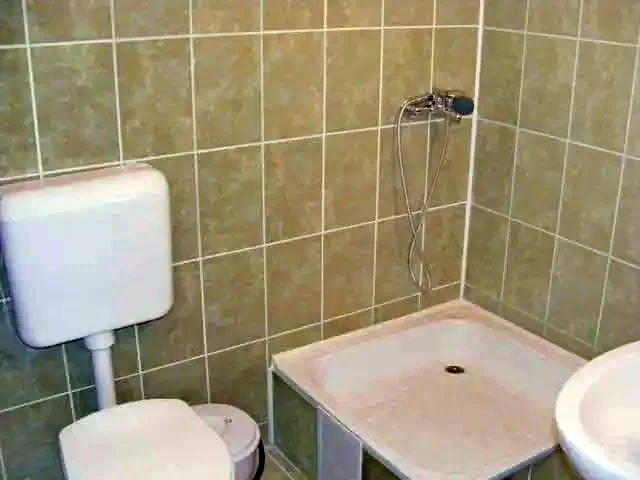 Bălan Cazare | Motel (K0134-13) Imaginea poate fi supusă drepturilor de autor. Se recomandă contactarea titularului drepturilor.