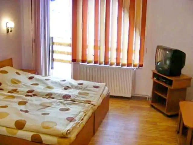 Balánbánya Szállás | Motel (K0134-15) A kép szerzői jogvédelem alatt állhat. Javasolt a kapcsolatfelvétel a jog tulajdonossal.