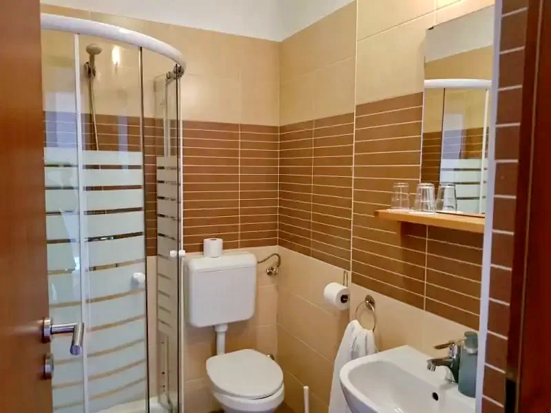 Miskolc Szállás | Motel (K0530-3) A kép szerzői jogvédelem alatt állhat. Javasolt a kapcsolatfelvétel a jog tulajdonossal.