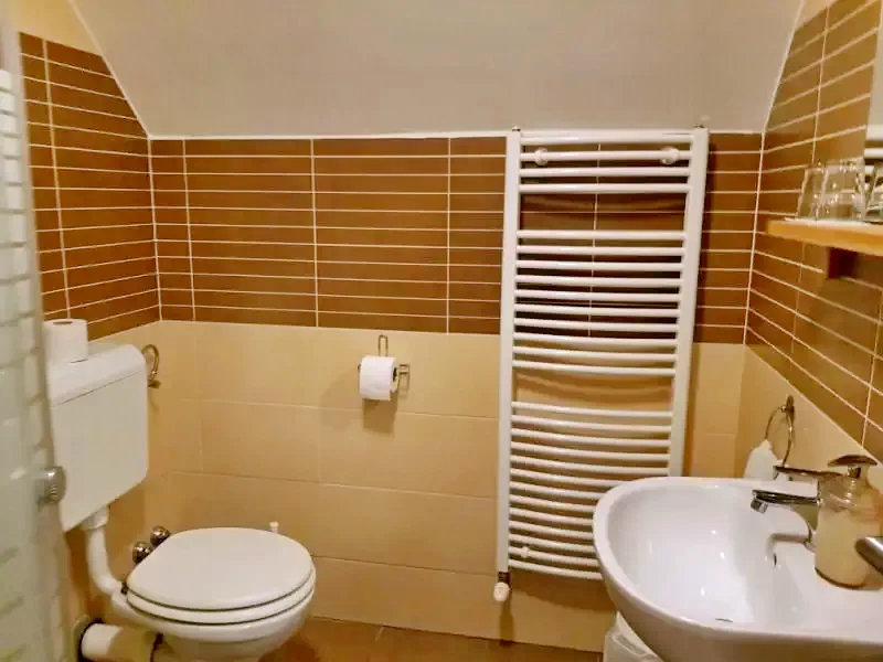 Miskolc Szállás | Motel (K0530-10) A kép szerzői jogvédelem alatt állhat. Javasolt a kapcsolatfelvétel a jog tulajdonossal.