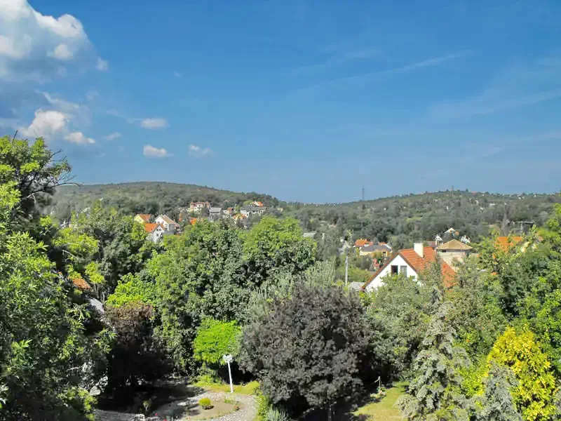 Mișcolț Cazare | Motel (K0530-23) Imaginea poate fi supusă drepturilor de autor. Se recomandă contactarea titularului drepturilor.