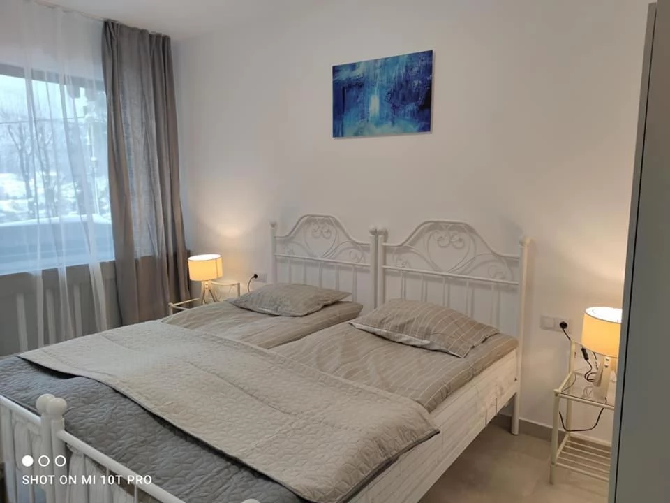 Bușteni Szállás | Apartman (K1444-6) A kép szerzői jogvédelem alatt állhat. Javasolt a kapcsolatfelvétel a jog tulajdonossal.