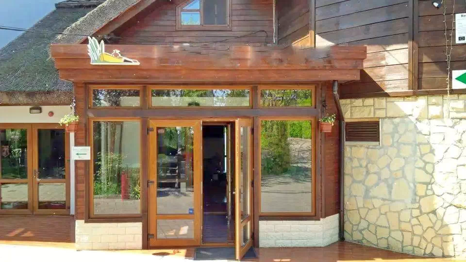 Tulcsa Szállás | Turisztikai panzió (K1309-6) A kép szerzői jogvédelem alatt állhat. Javasolt a kapcsolatfelvétel a jog tulajdonossal.