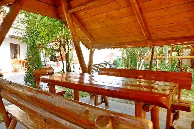 Tulcea Cazare | Pensiune turistică (K1309-53) Imaginea poate fi supusă drepturilor de autor. Se recomandă contactarea titularului drepturilor.