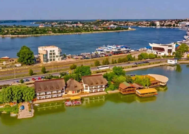 Tulcea Cazare | Pensiune turistică (K1309-57) Imaginea poate fi supusă drepturilor de autor. Se recomandă contactarea titularului drepturilor.