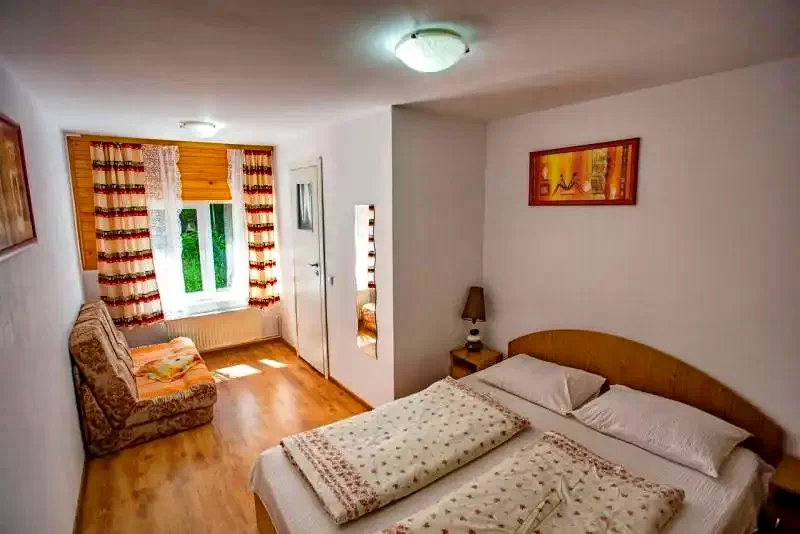 Cârțișoara Cazare | Motel (K0459-5) Imaginea poate fi supusă drepturilor de autor. Se recomandă contactarea titularului drepturilor.