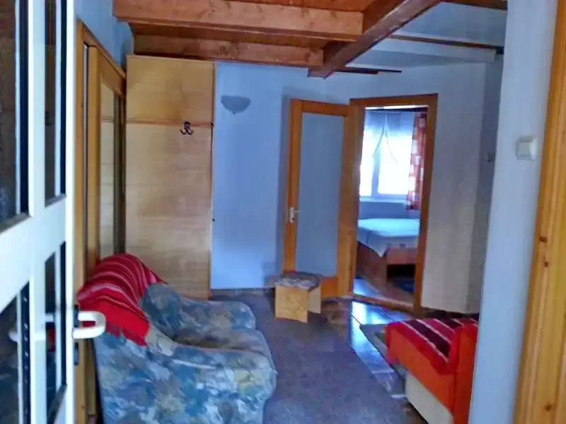 Cârțișoara Cazare | Motel (K0459-18) Imaginea poate fi supusă drepturilor de autor. Se recomandă contactarea titularului drepturilor.