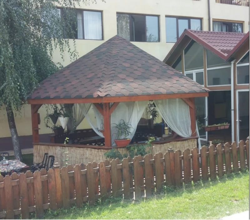 Horezu Cazare | Pensiune turistică (K1490-50) Imaginea poate fi supusă drepturilor de autor. Se recomandă contactarea titularului drepturilor.