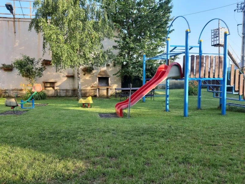 Horezu Cazare | Pensiune turistică (K1490-55) Imaginea poate fi supusă drepturilor de autor. Se recomandă contactarea titularului drepturilor.