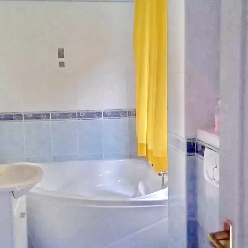 Mișcolț Cazare | Hotel**** (K0861-10) Imaginea poate fi supusă drepturilor de autor. Se recomandă contactarea titularului drepturilor.