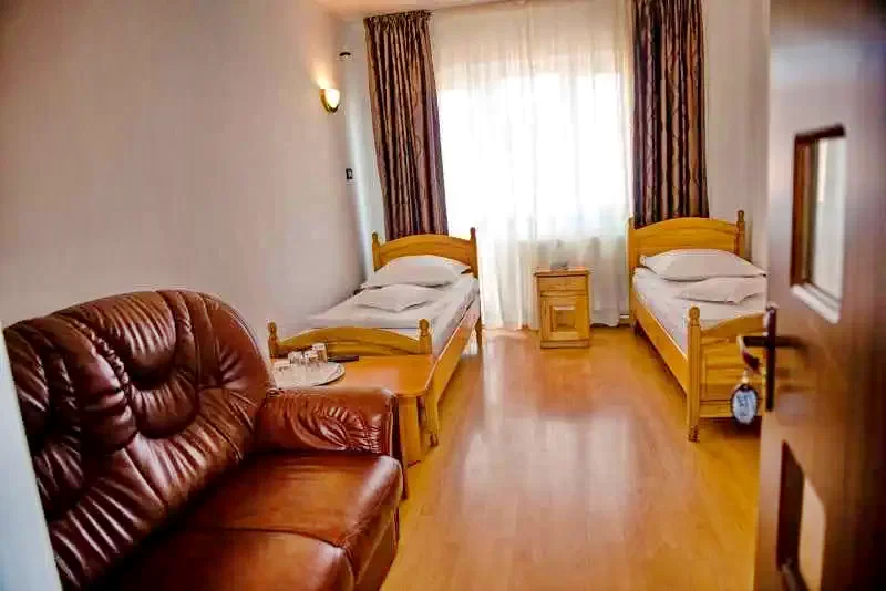 Arad Cazare | Motel (K0940-28) Imaginea poate fi supusă drepturilor de autor. Se recomandă contactarea titularului drepturilor.