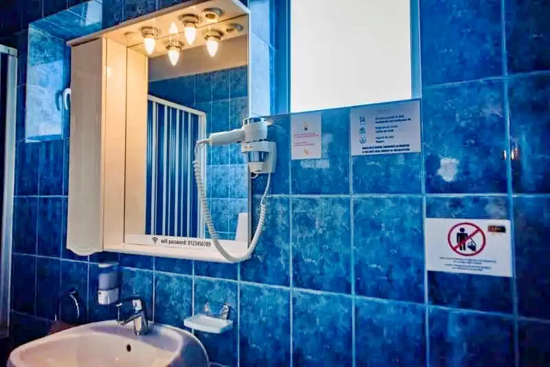 Arad Cazare | Motel (K0940-44) Imaginea poate fi supusă drepturilor de autor. Se recomandă contactarea titularului drepturilor.