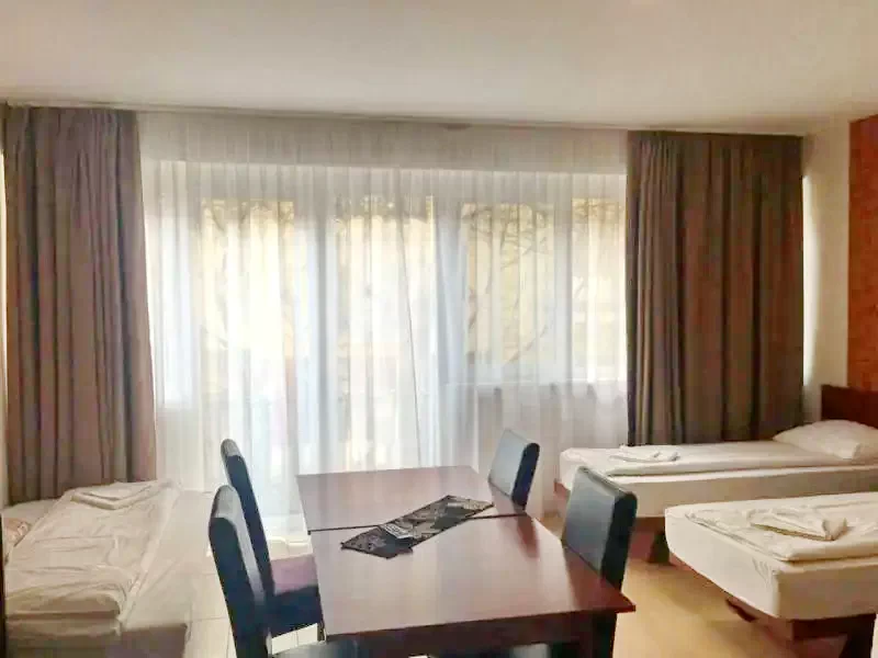 Seghedin Cazare | Motel (K0426-7) Imaginea poate fi supusă drepturilor de autor. Se recomandă contactarea titularului drepturilor.