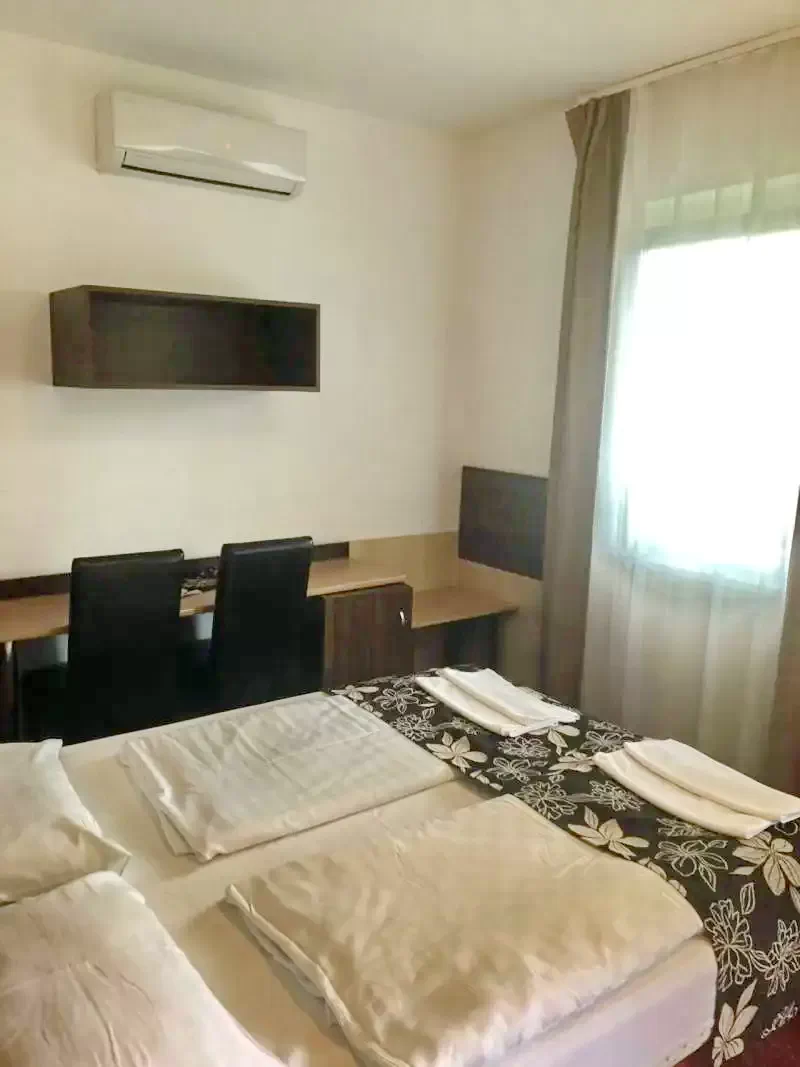 Seghedin Cazare | Motel (K0426-11) Imaginea poate fi supusă drepturilor de autor. Se recomandă contactarea titularului drepturilor.