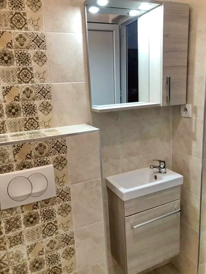 Seghedin Cazare | Motel (K0426-33) Imaginea poate fi supusă drepturilor de autor. Se recomandă contactarea titularului drepturilor.