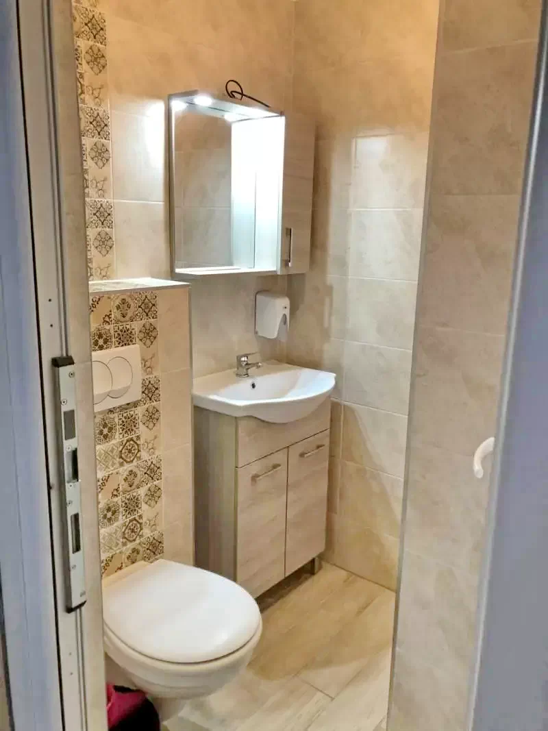 Seghedin Cazare | Motel (K0426-34) Imaginea poate fi supusă drepturilor de autor. Se recomandă contactarea titularului drepturilor.