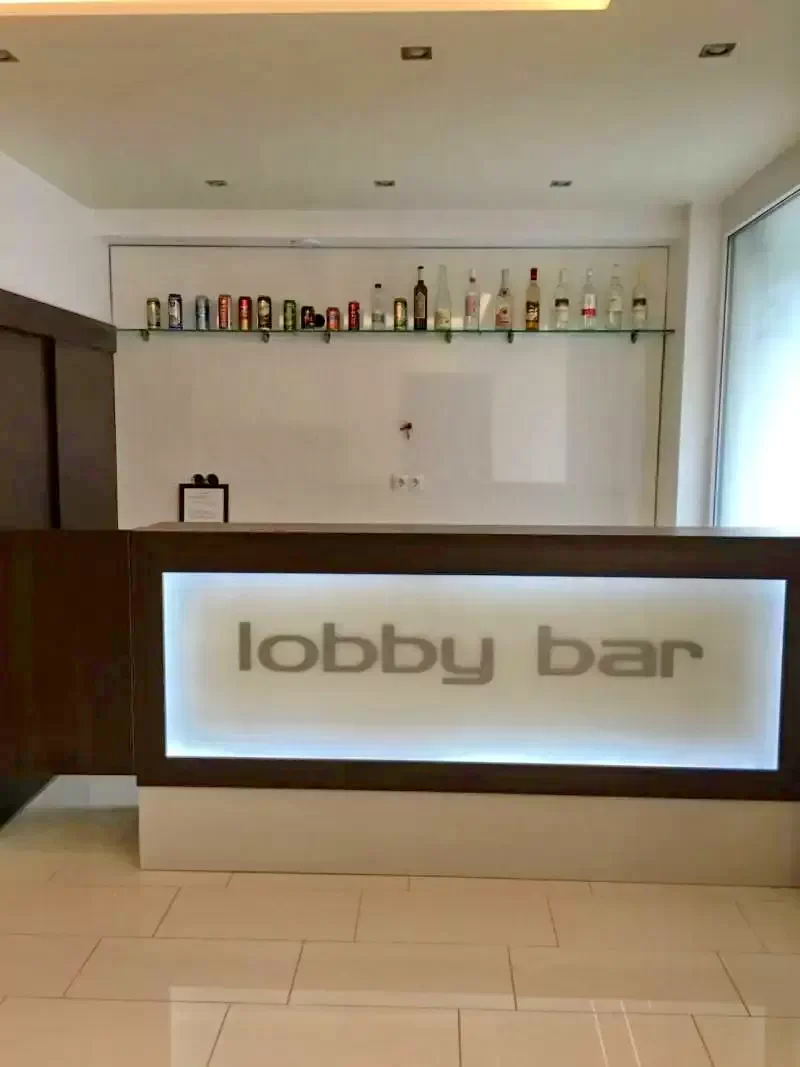 Seghedin Cazare | Motel (K0426-47) Imaginea poate fi supusă drepturilor de autor. Se recomandă contactarea titularului drepturilor.