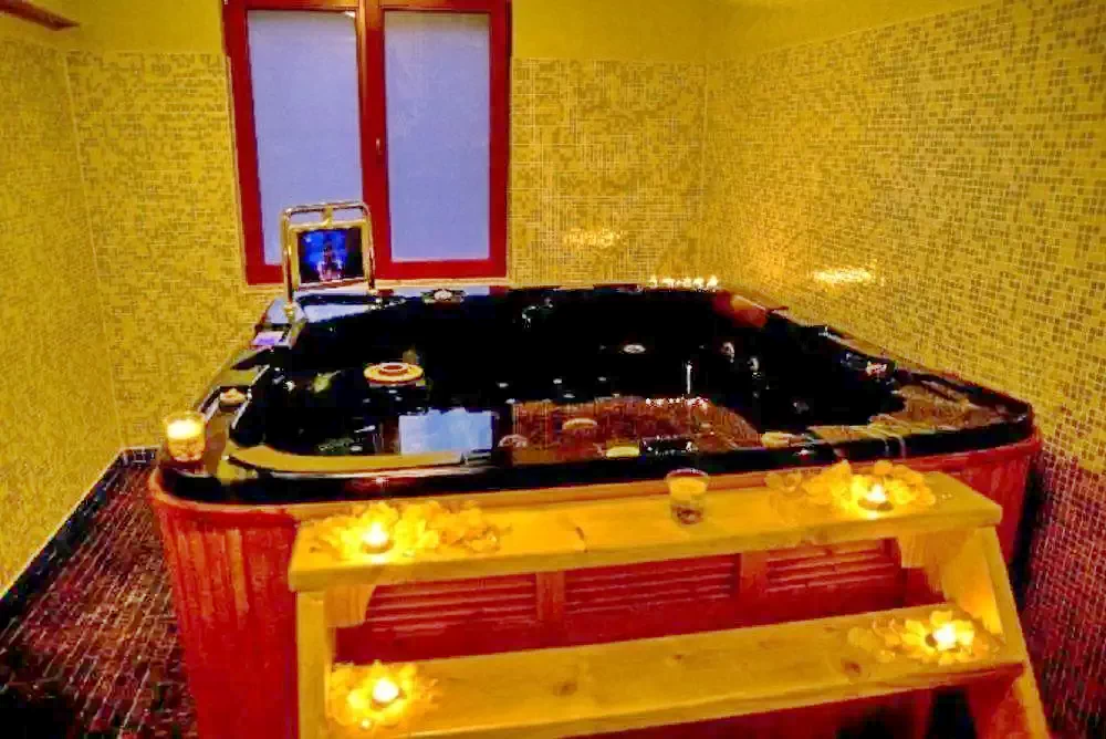 Lunca de Jos Cazare | Vilă turistică (K1111-24) Imaginea poate fi supusă drepturilor de autor. Se recomandă contactarea titularului drepturilor.