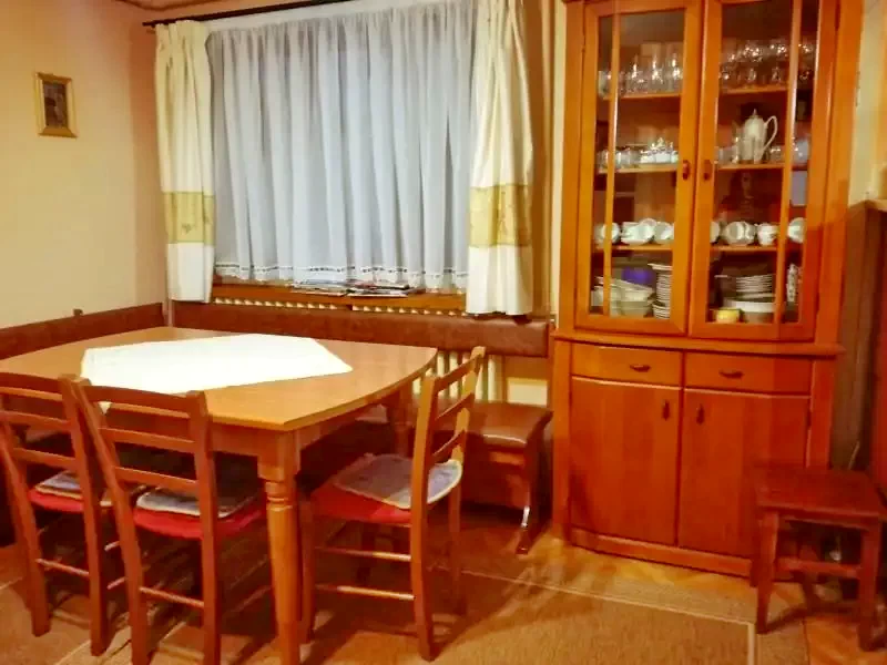 Felsőboldogfalva Szállás | Turisztikai panzió (K0244-1) A kép szerzői jogvédelem alatt állhat. Javasolt a kapcsolatfelvétel a jog tulajdonossal.