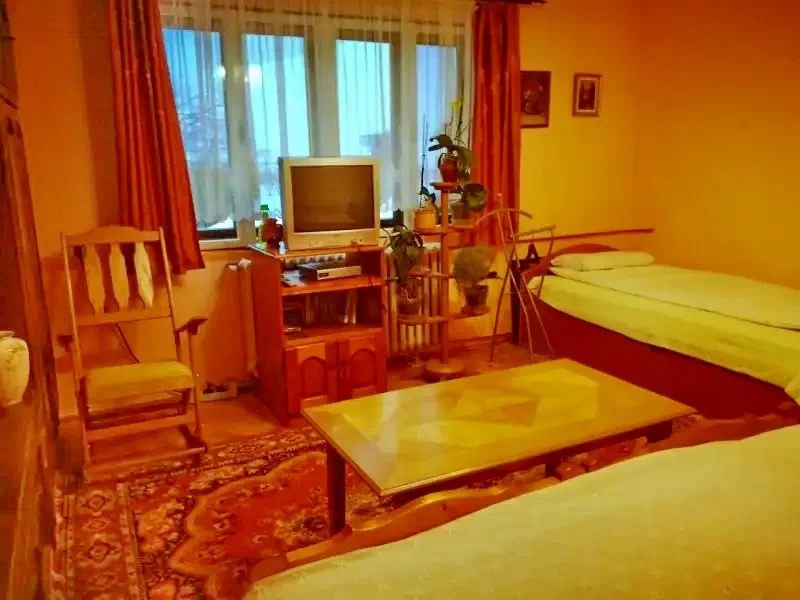 Feliceni Cazare | Motel (K0244-4) Imaginea poate fi supusă drepturilor de autor. Se recomandă contactarea titularului drepturilor.