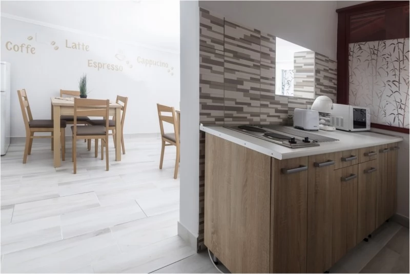  Cazare | Motel (K0690-25) Imaginea poate fi supusă drepturilor de autor. Se recomandă contactarea titularului drepturilor.