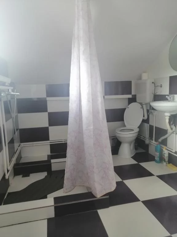 Torda Szállás | Turisztikai villa (K0026-19) A kép szerzői jogvédelem alatt állhat. Javasolt a kapcsolatfelvétel a jog tulajdonossal.